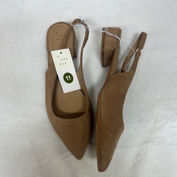 A New Day Women's Brown Slingback Flats - Picture 1 of 11